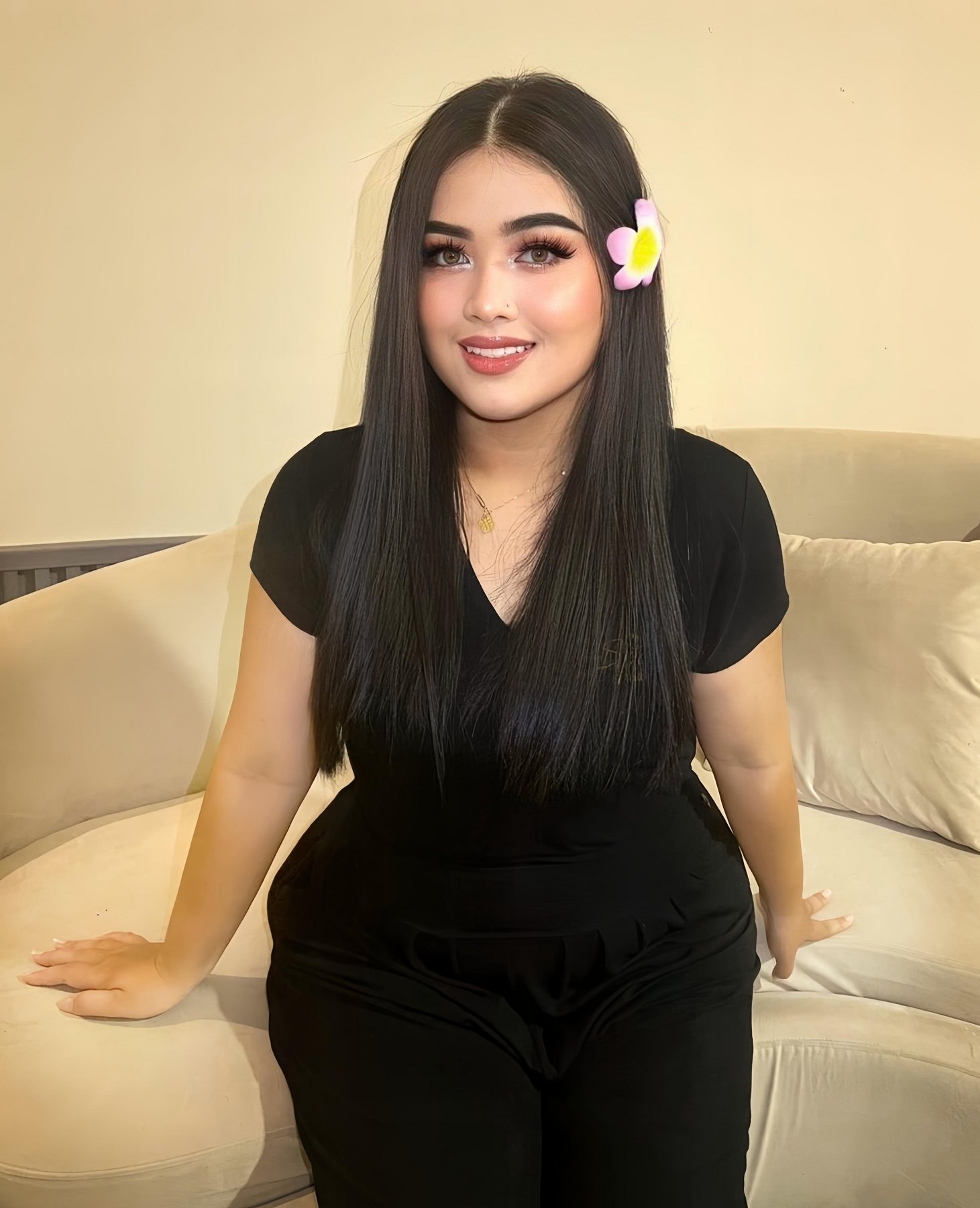 Leyla - Gizli buluşma ve özel deneyim