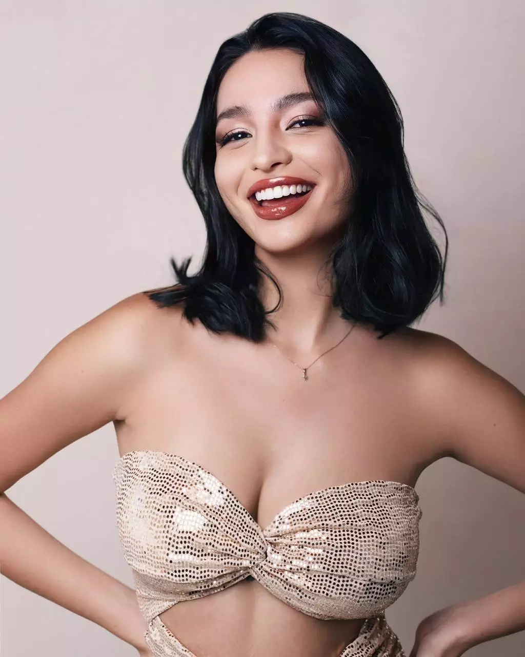 Büyükçekmece güleryüzlü escort Nevra ile sıcak karşılama